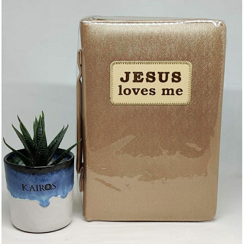 

sampul alkitab ukuran sedang Jesus loves me