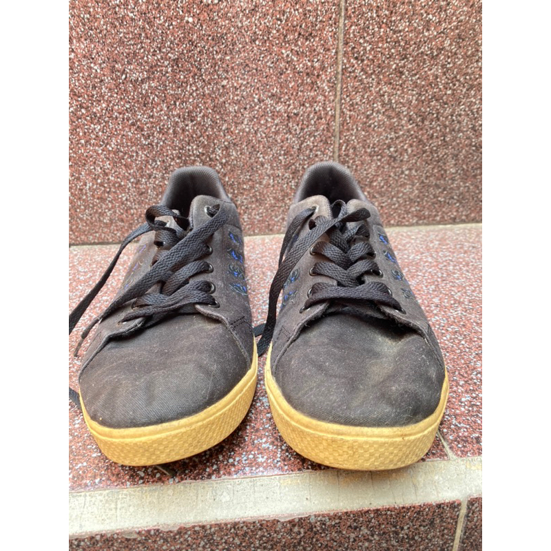 Sepatu sekolah preloved murah tomkins original size 39
