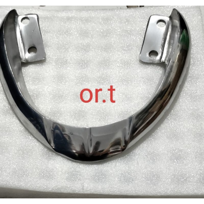 Behel pegangan jok belakang motor Beat karbu& beat F1 tahun 2013-2016warna silver dan hitam