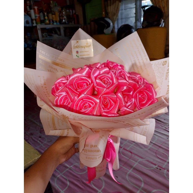 

bouquet pita satin