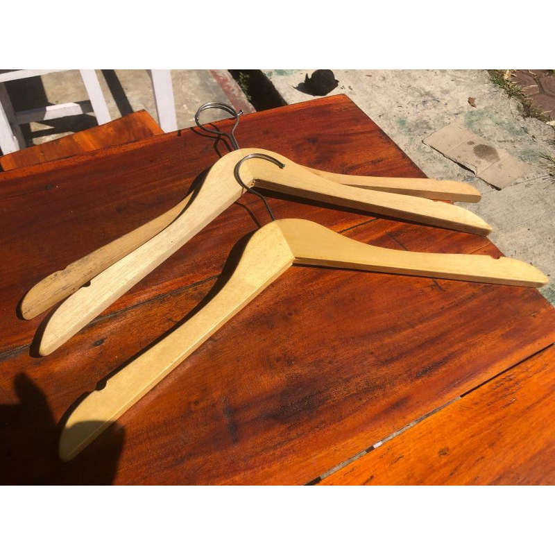 Hanger Kayu Bekas Toko 3 Lusin
