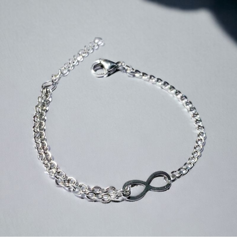 Gelang Tangan Rante Silver Putih Titanium Anti Karat Wanita Pria Gelang Infinity Simbol Cinta Abadi 