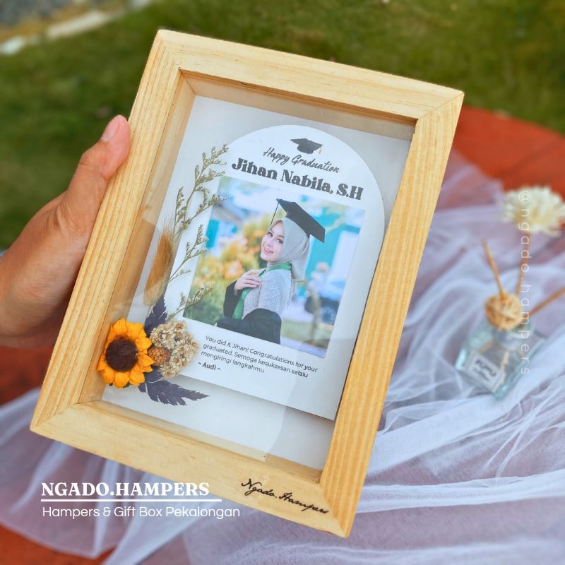 [ Kaluna Frame ]Kado Wisuda Kado Ulang Tahun Cewek Cowok Lucu Unik Pop Up Frame Bingkai 3D Bunga Ker