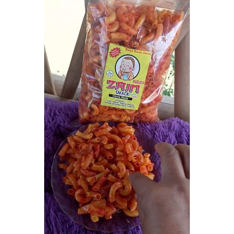 

ZAINSNACKMAKRONIBANTATPEDASMANISmakronisukabumi