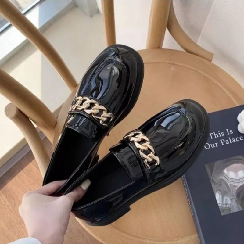 SEPATU DOCMART WANITA PRELOVED SECOND/SEPATU WANITA/DOCMART WANITA/DOCMART HITAM/SENDAL WANITA/FASHI