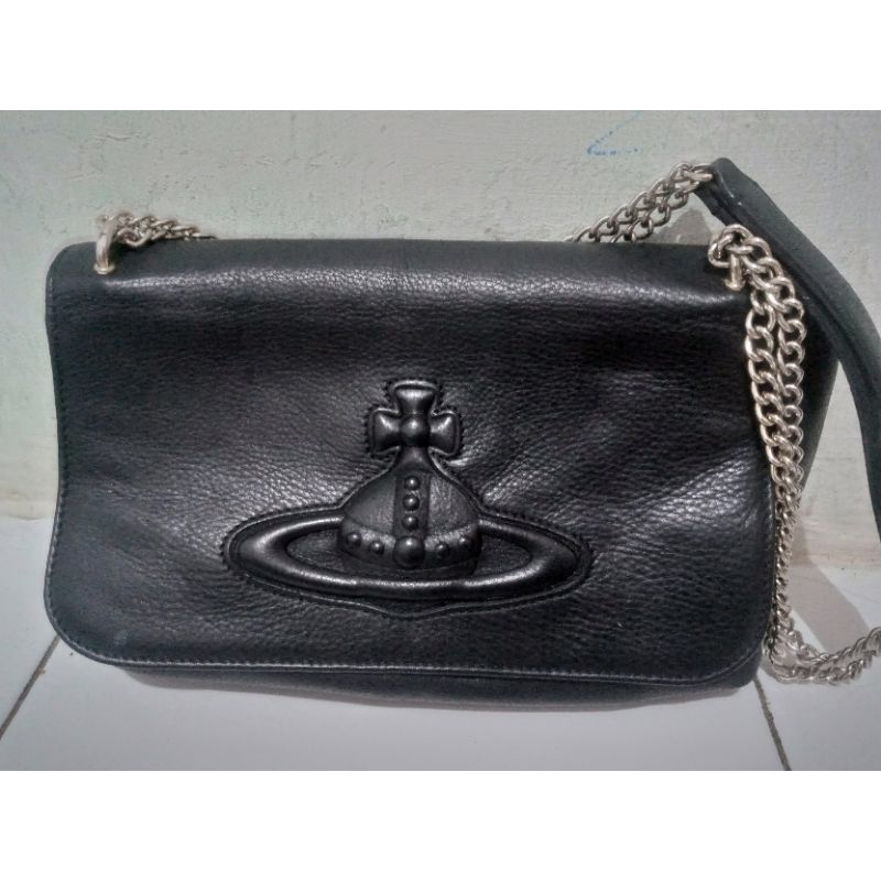 Preloved Tas Vivienne Westwood black Ori