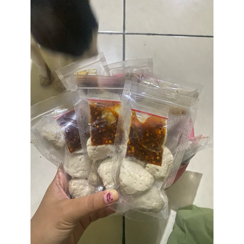 

baso ikan goreng chili oil 12bngkus murah