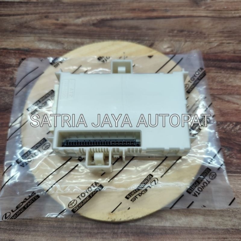 ECU Computer body Innova reborn Fortuner vrz 89221-0KA71