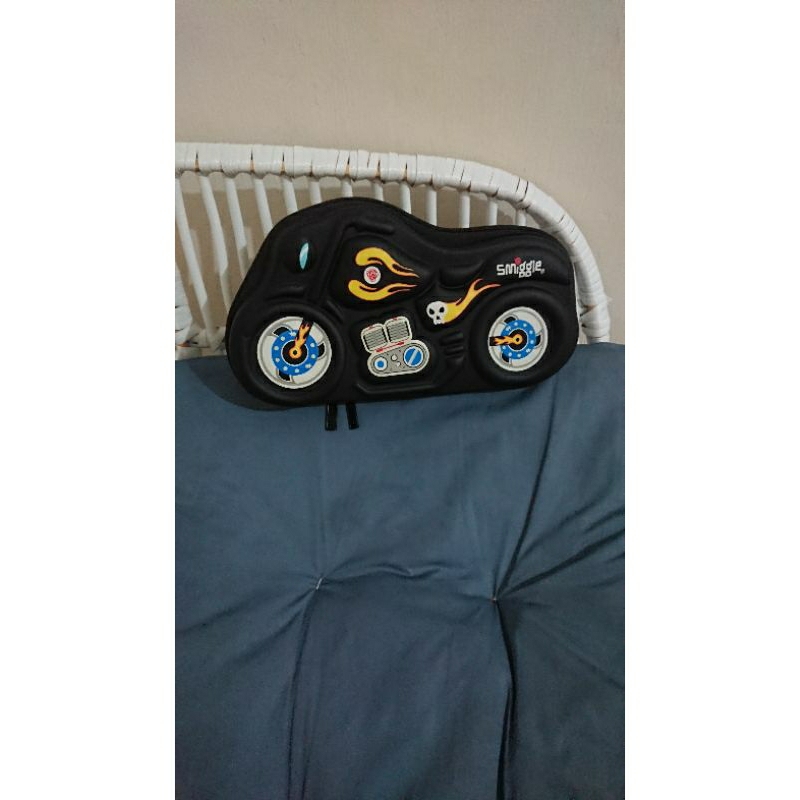 

Bike pencil case Smiggle Ori Preloved cocok untuk anak cowo