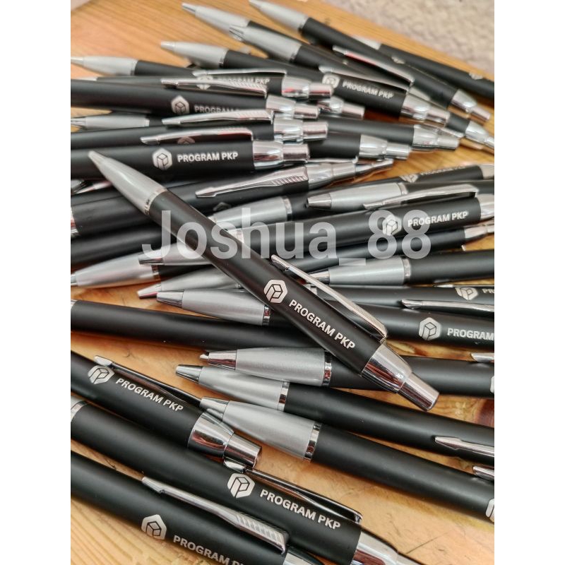 

Pulpen Parker IM Black Kombi Bisa Ukir Logo/Nama Sendiri
