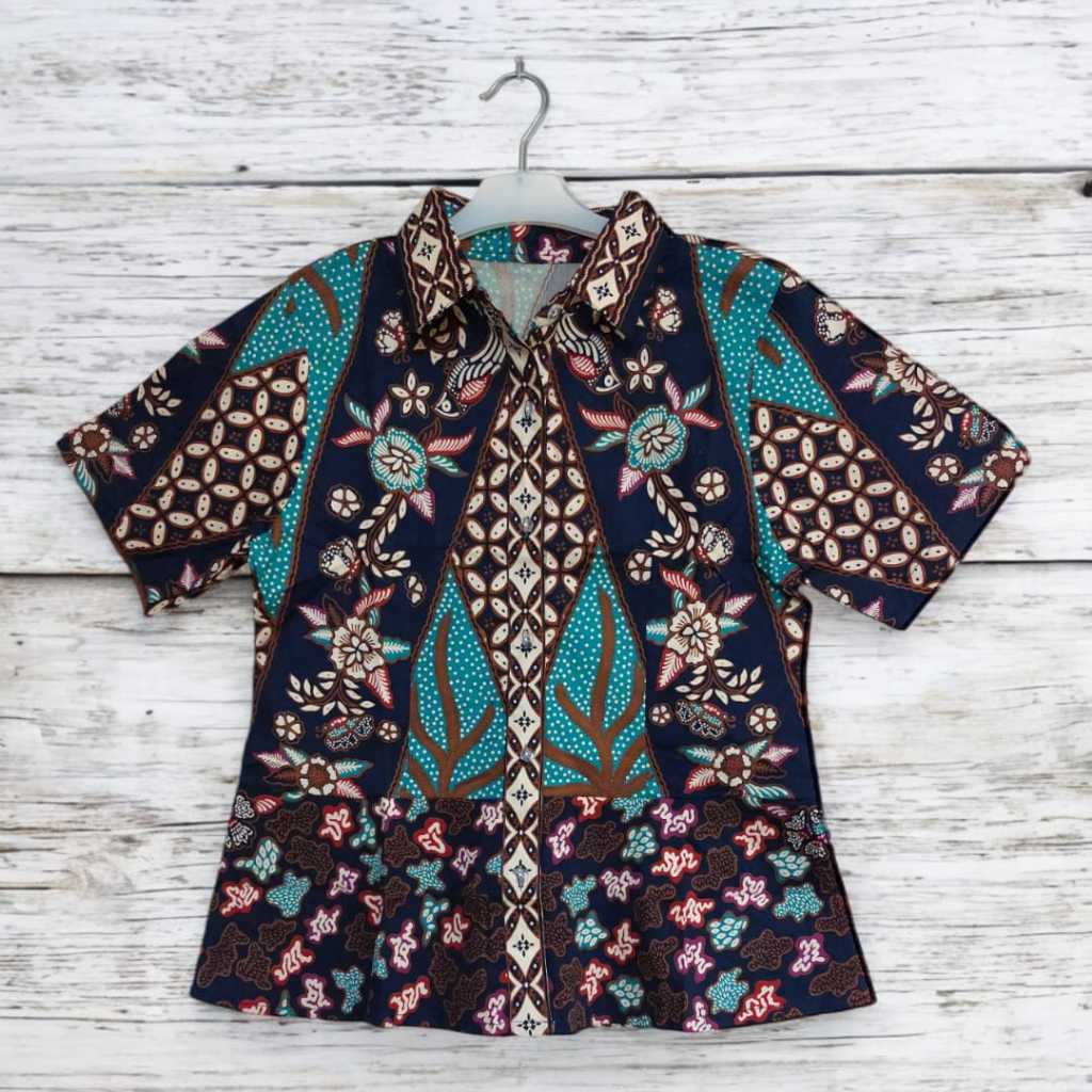 Atasan Batik Wanita /Batik Blouse Chic Teenage Style
