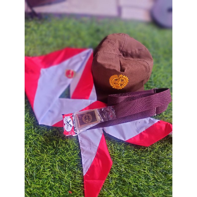 paket Pramuka /set Pramuka topi.hasduk.gesper.ring kacu