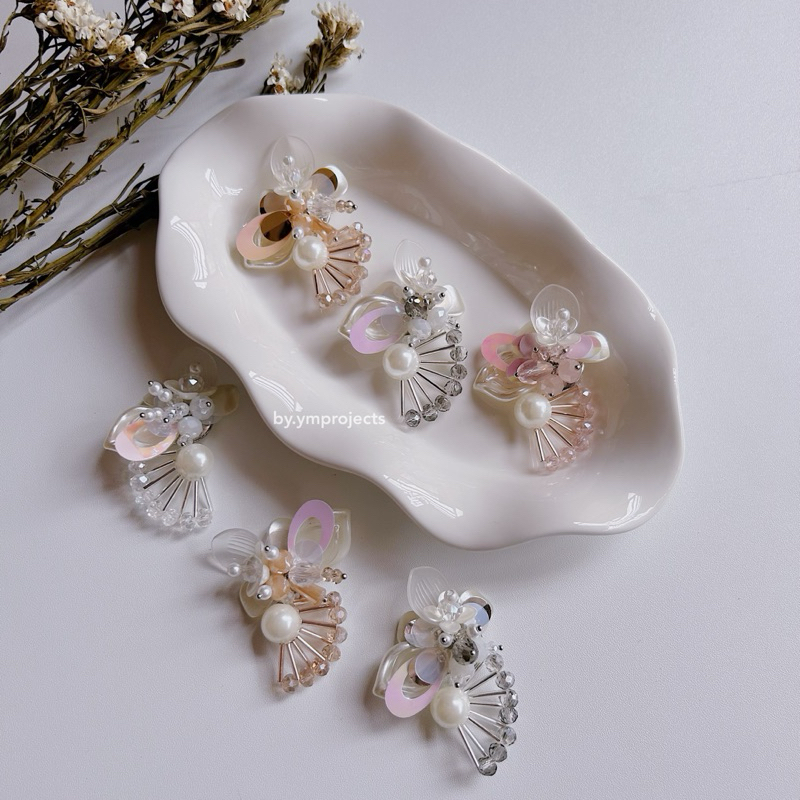 CHAMOMILE BROOCH BAJU KERAH KEMEJA - PREMIUM CRYSTAL STATEMENT BROOCH JUNTAI MANIK PAYET BEADS PEARL