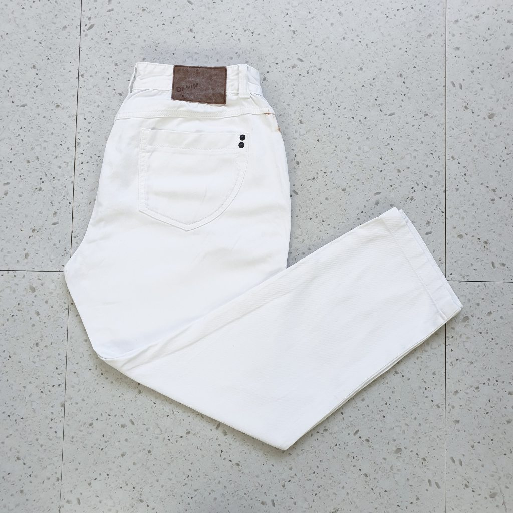 Celana Jeans Panjang Putih Elle Golf / Size 33 - Lingkar 88 cm / Bekas - Second - Preloved