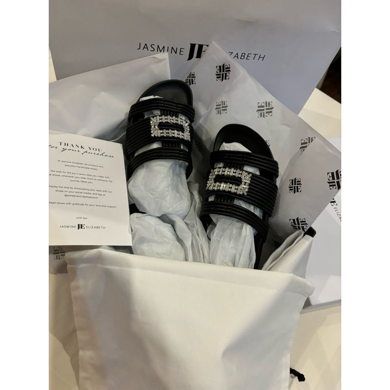 JEthebrand jasmine elizabeth