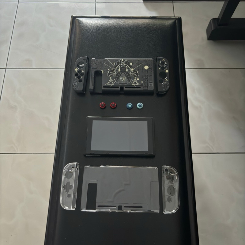 Nintendo Switch V1 OFW Second - Mulus Like New + Bonus Accessories