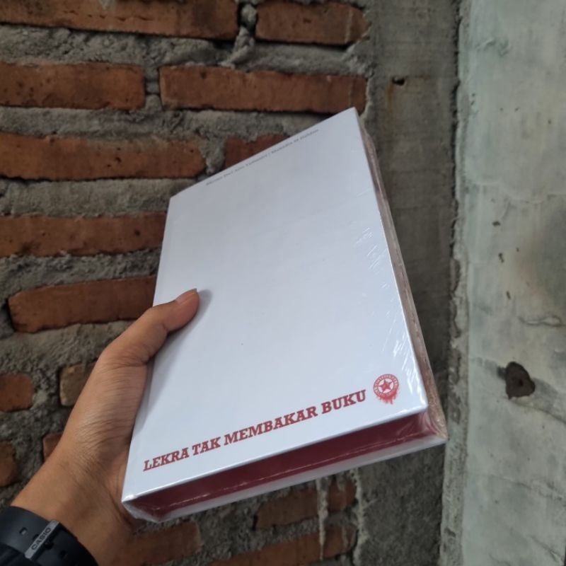 Lekra Tak Membakar Buku Original