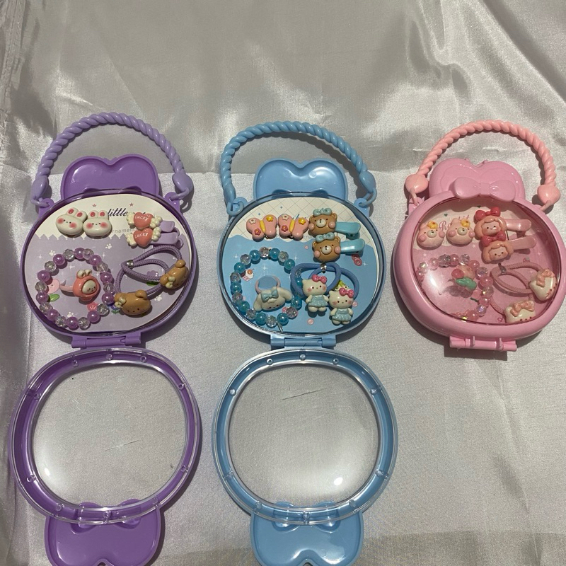 Aksesoris Set gift box anak perempuan ikat rambut jepit rambut cincin gelang / Box set aksesoris ana