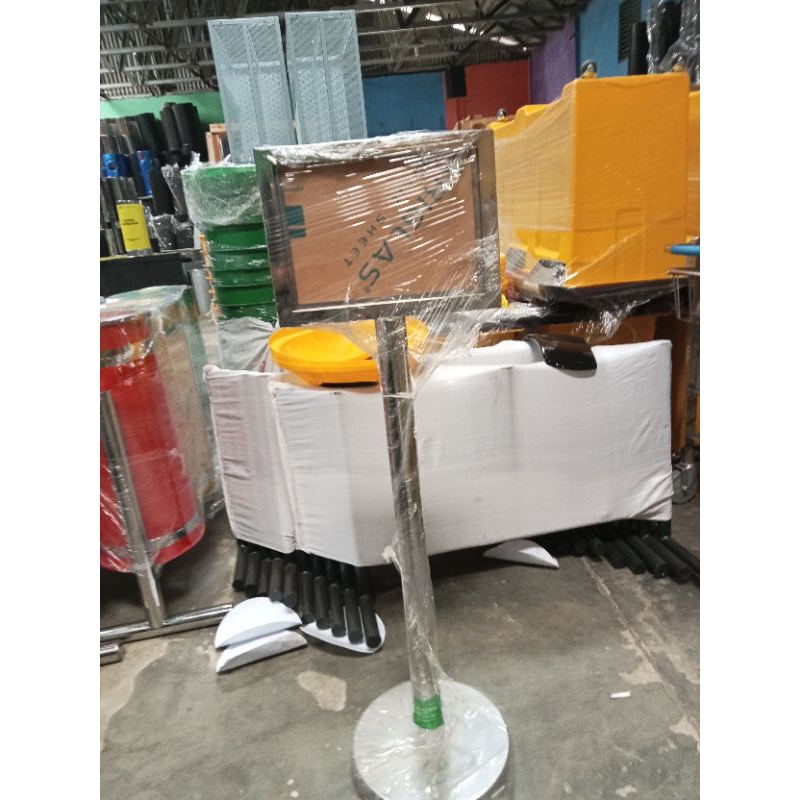 

Standing Display media stenles portable