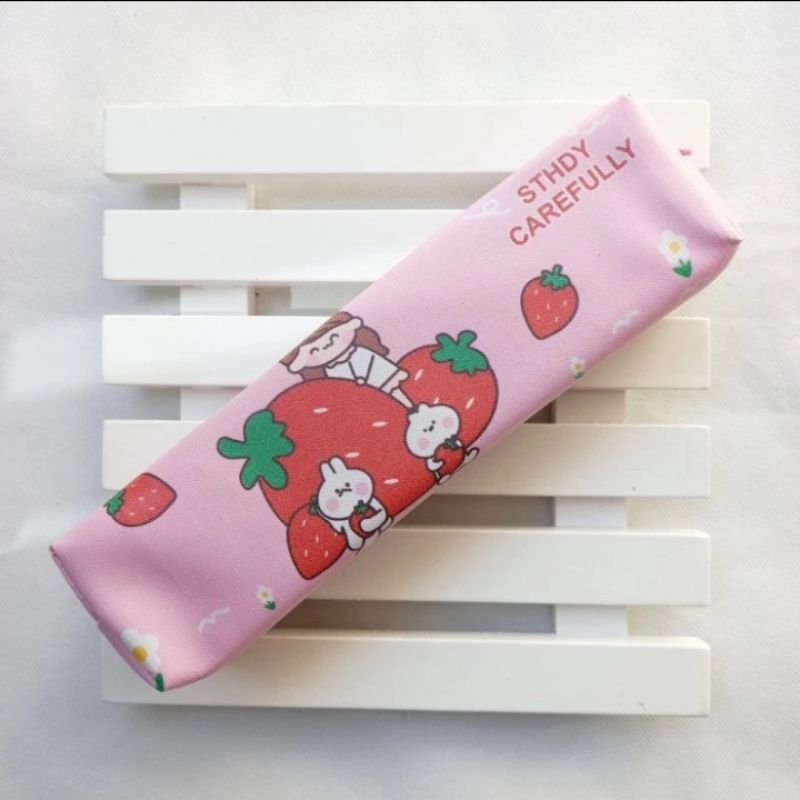 

Tempat pensil kain karakter strawberry girl/tempat pensil kain karakter murah/tempat pensil kain grosir/tempat pensil kain karakter strawberry girl murah/kotak pensil kain karakter strawberry girl/kotak pensil kain grosir/kotak pensil kain murah