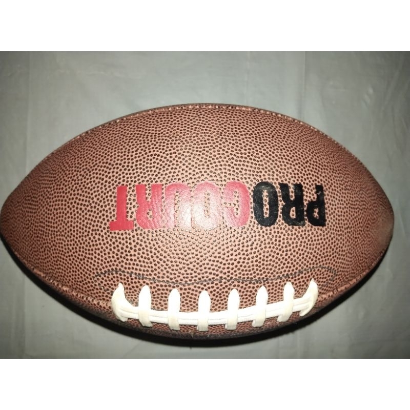 Bola Rugby Pro Court.