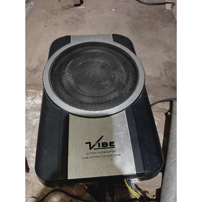 subwoofer kolong bekas second