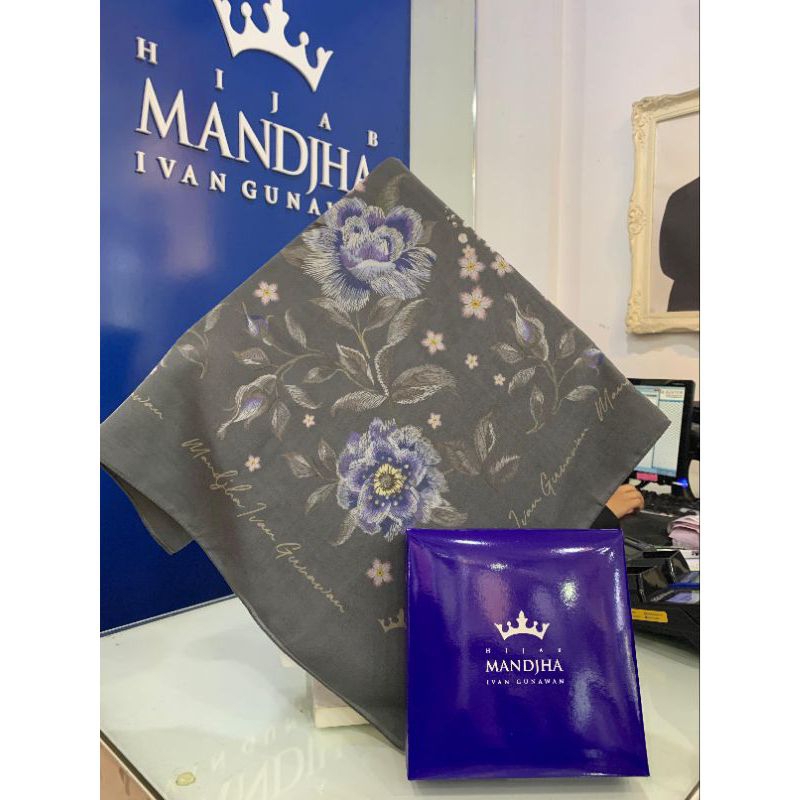 Mandjha Ivan Gunawan Hijab - Valencia Grey
