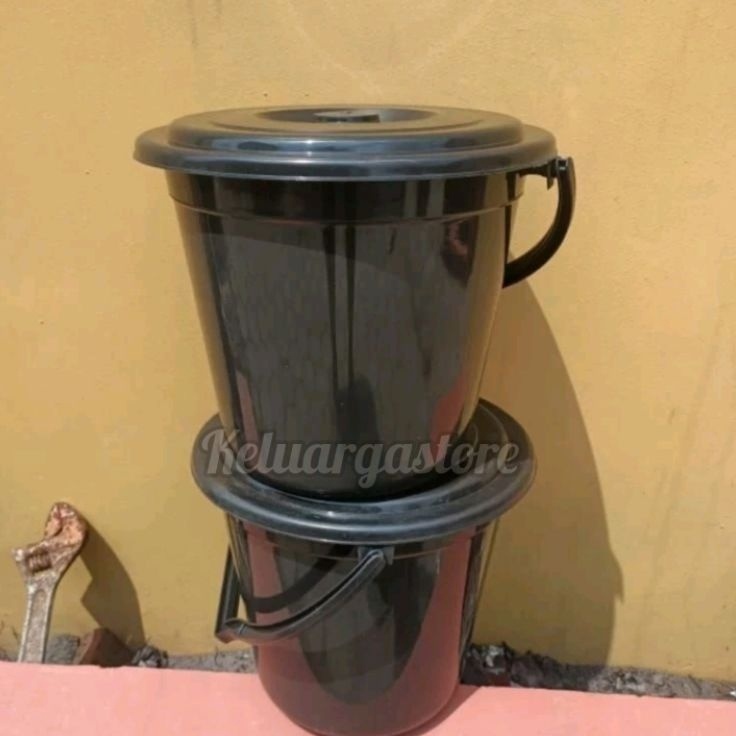 Restock ember timba hitam 3 galon  tutup 11 liter tasyukuran  air slametan  syukuran  hajatan