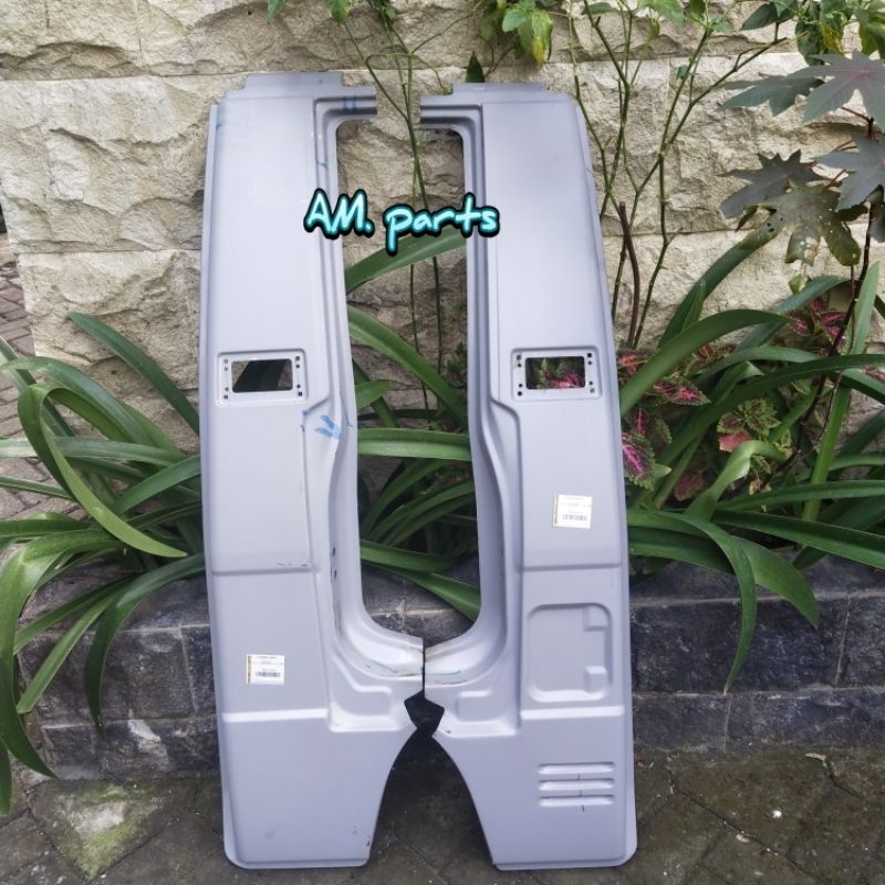 PILAR BELAKANG LUAR L300 ASLI KTB