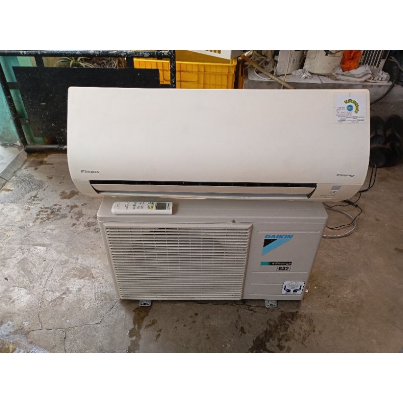 Ac daikin inverter 1pk stkq25sv