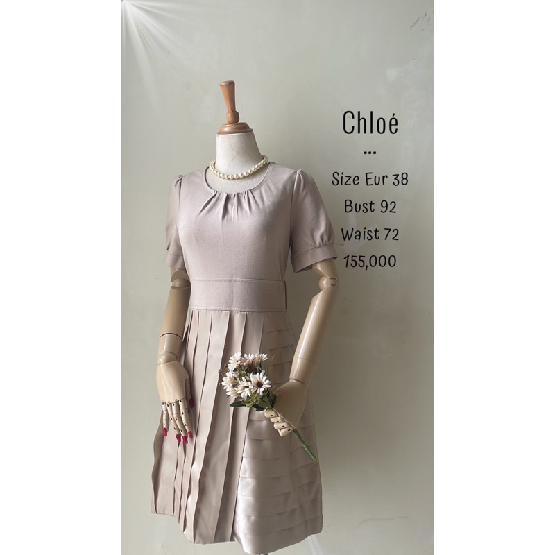 Midi dress cream krem nude lengan puffy pendek simple rok tumpuk satin silk gold emas keren lucu uni