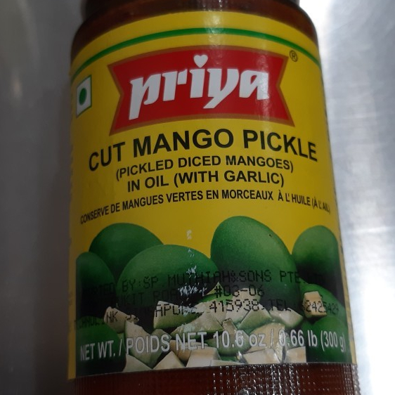 

CUT MANGO PICKLE (With garlic) PRIYA 300G / Acar Mangga