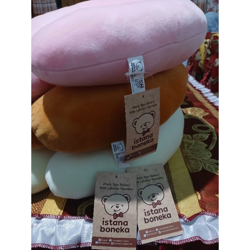 Bantal Leher Istana Boneka