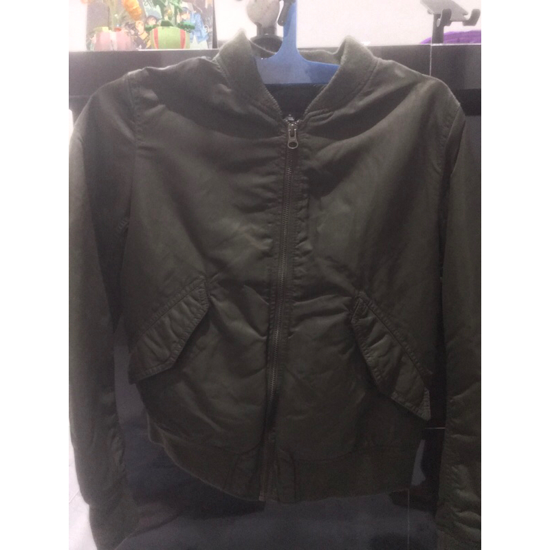 Uniqlo Bomber Jacket (Preloved)