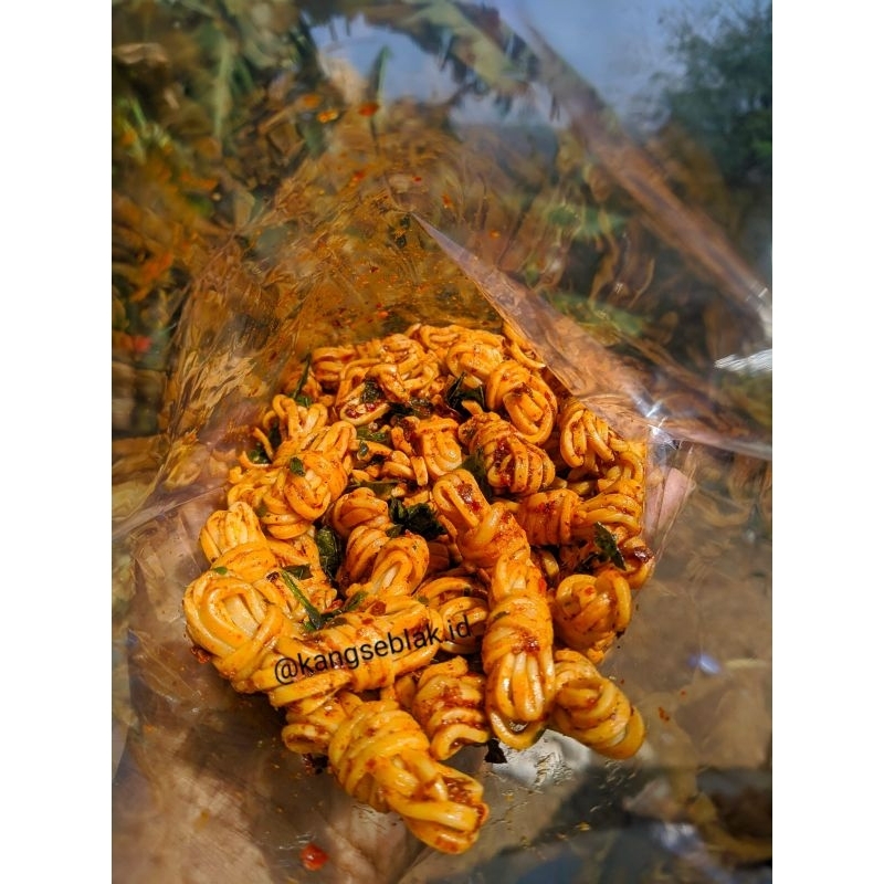 

PAKET HEMAT MIE GULUNG ANEKA RASA DAPAT 2pcs ISi 250gram