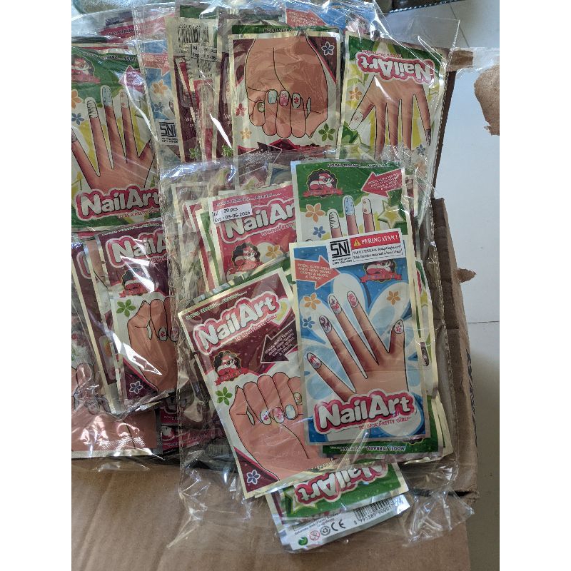 

20 PCS NAIL ART - PERMEN NAIL ART ISI 20 PCS / NAIL ART / PERMEN KUKU