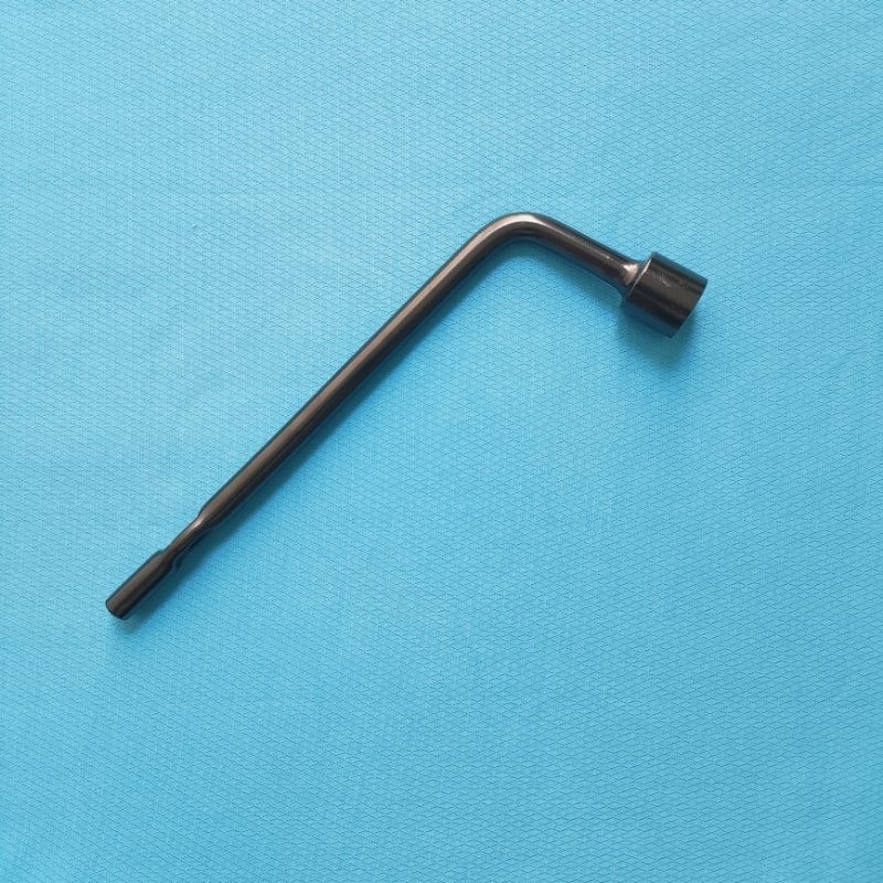 Kunci Roda Mobil Ukuran 21 Mm Original Kunci Roda L Berkualitas Anti Karat Mobil Avanza/ Xenia /Agya