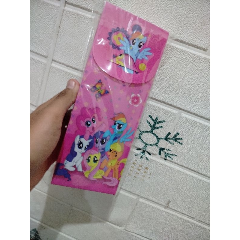 

KOTAK PENSIL ANAK/KOTAK PENSIL ANTI PATAH /ELASTIS