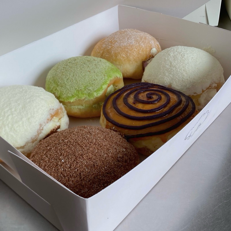 

MILKY DONUTS (with cream filling inside)