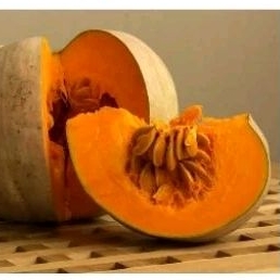 

labu kuning. labu kuning per potong