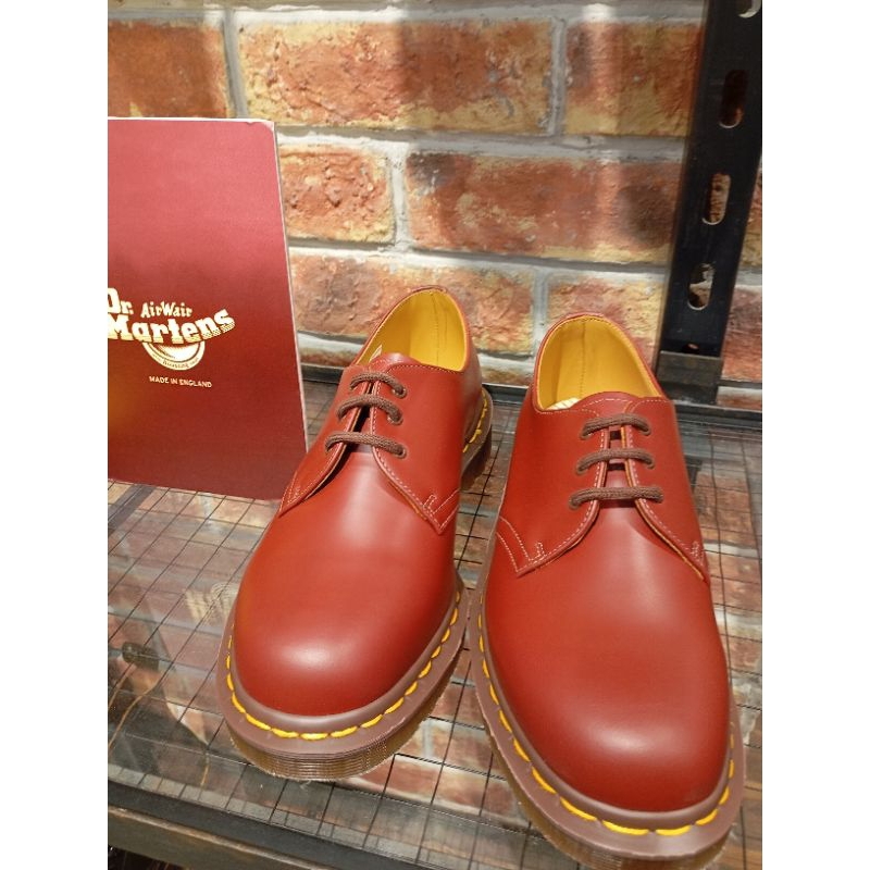 SALE DOCMART DR MARTENS 1461 MADE IN ENGLAND CHERRY RED SIZE 36 - 45 NEW ORIGINAL