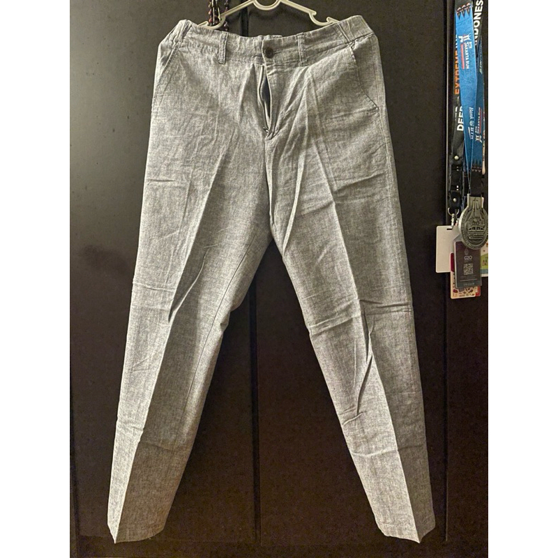 Preloved Uniqlo pants