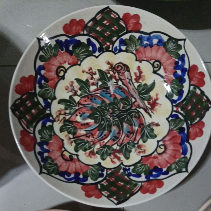 Piring Hias Gantung