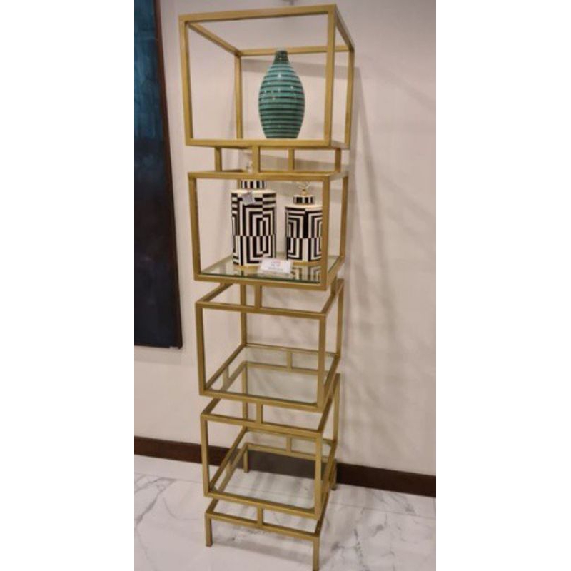 Rak Pajangan Showcase Minimalis Lemari Pajangan Minimalis Besi Industrial Custom Desain Terbaru 2024