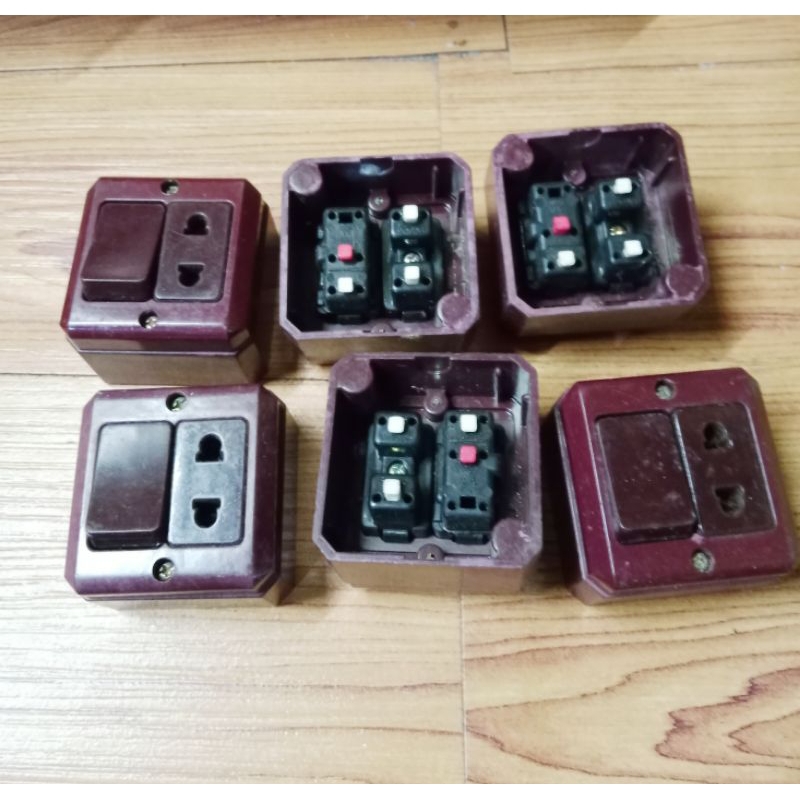 broco ob saklar engkel plus stop kontak /saklar Broco tempel