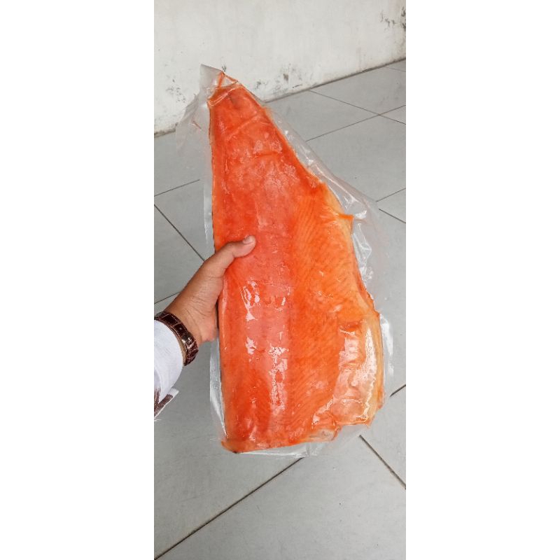 

Salmon Fillet Jumbo