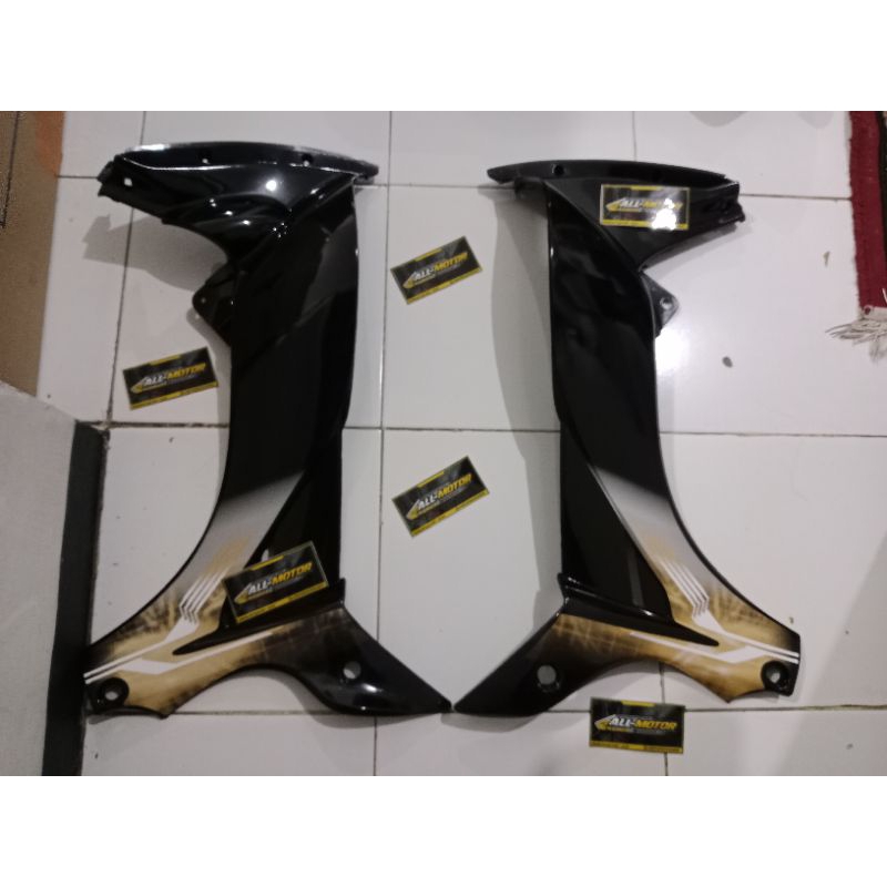 Cover Sayap Dalam Jupiter Z New Burhan Hitam Plus Striping Yamaha Jupiter Z Burhan