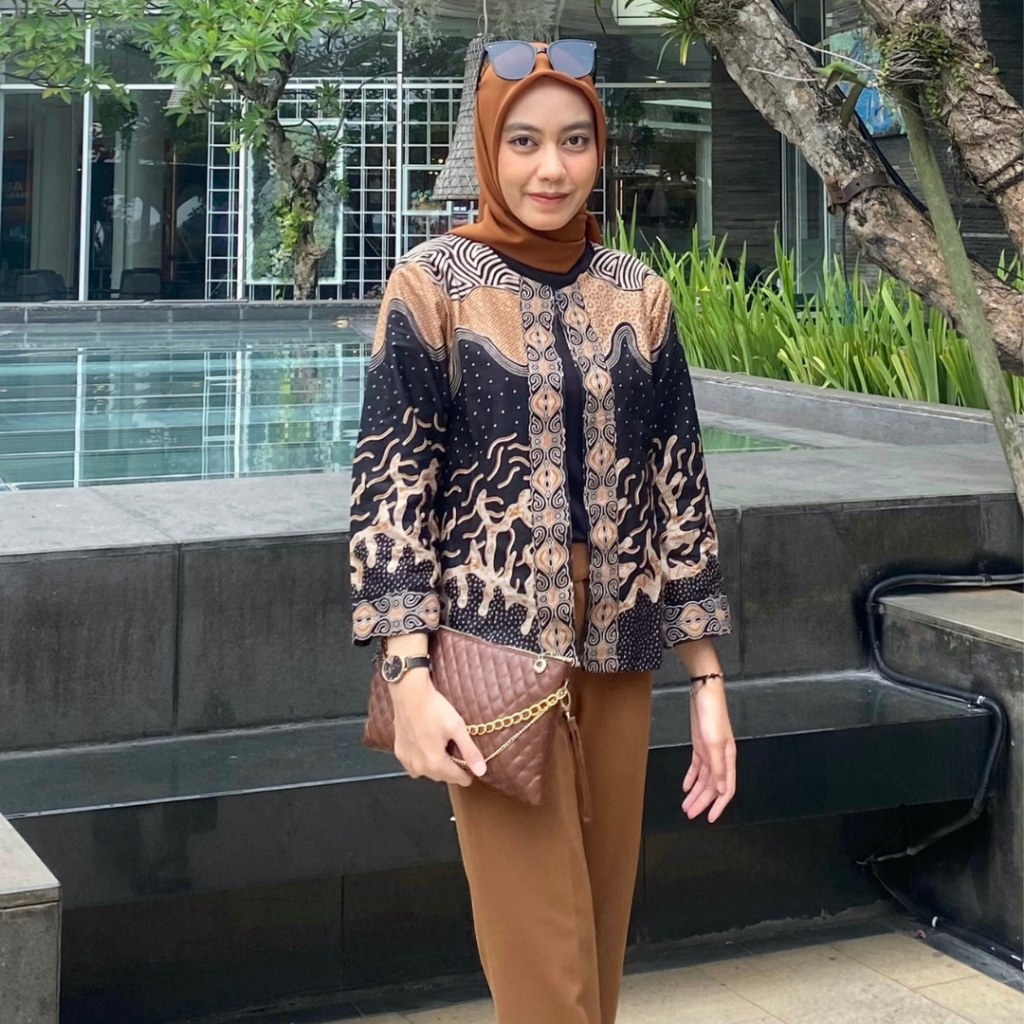 BATIK TRUSMI Outer Batik Wanita Motif Abstrak Kombinasi Aima Coklat