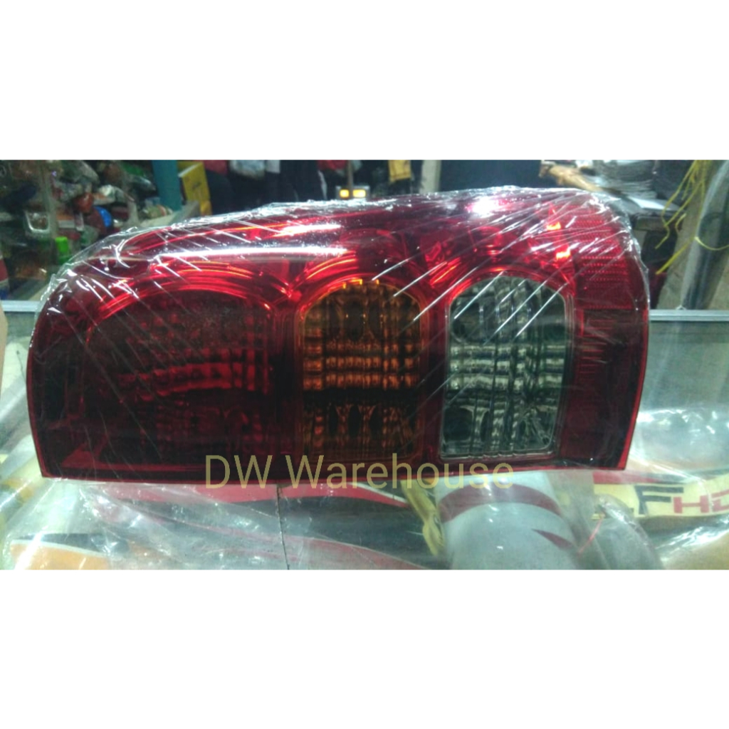 LAMPU BELAKANG STOP LAMP HILUX VIGO CPU 7539