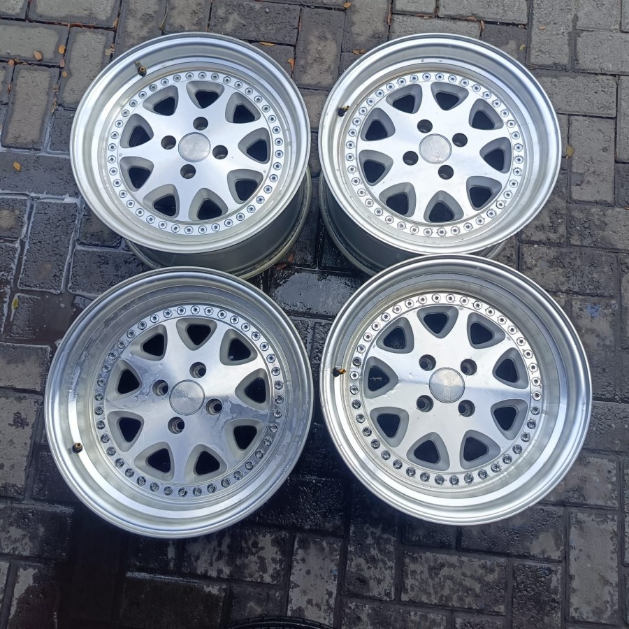Velg Mobil Bekas Model Celong BAVARIA HSR R16X8/9 Baut 4 Pcd 4X100 ET30/25